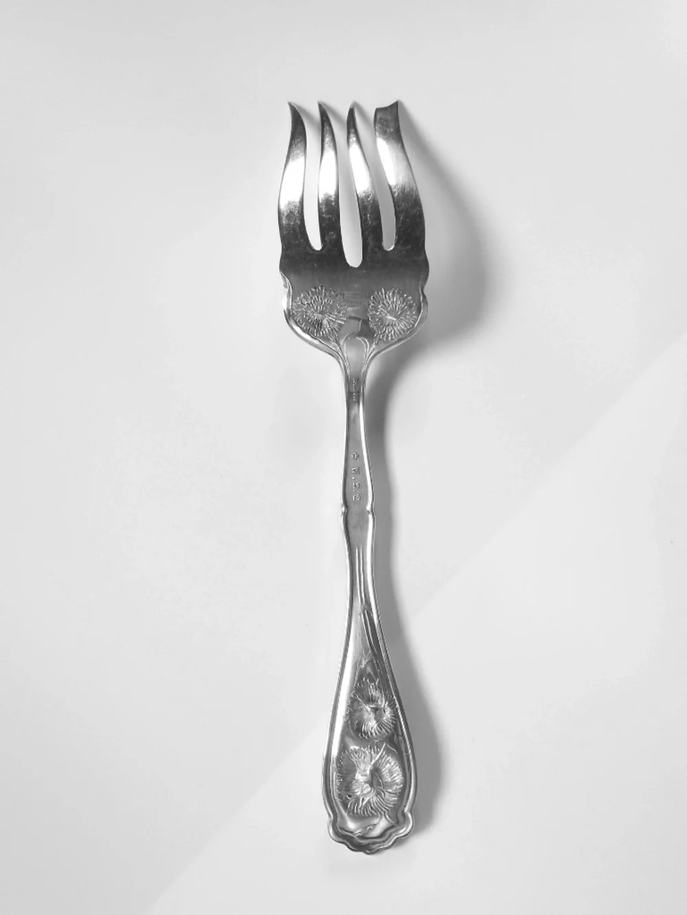VTG 1908 Wm Rogers W R Keystone CARNATION Silverplate Floral Serving Fork 8.25